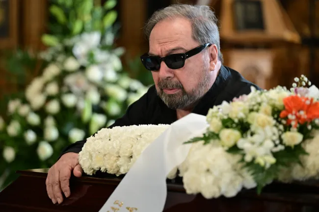 Η κηδεία της Άννας Παναγιωτοπούλου