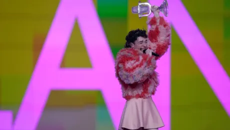 Το Nemo στη σκηνή της Eurovision 2024
