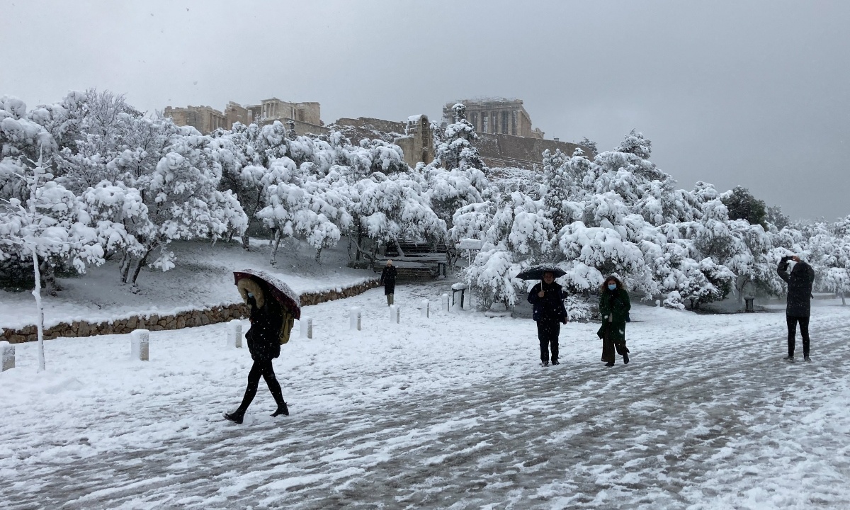 Χιόνια στην Αθήνα: Οι χρονιές που το έστρωσε στην ελληνική ...