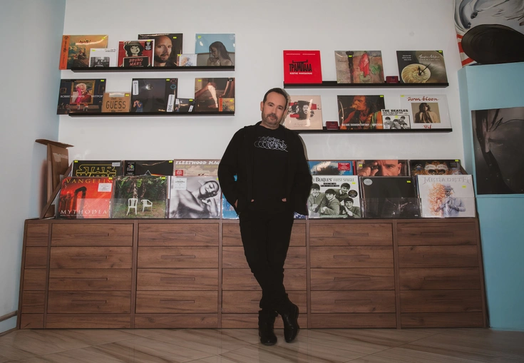 Ο Κώστας Μακεδόνας στο Personas του Reader.