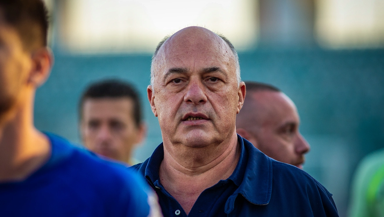 Ο Αχιλλέας Μπέος στο γήπεδο.