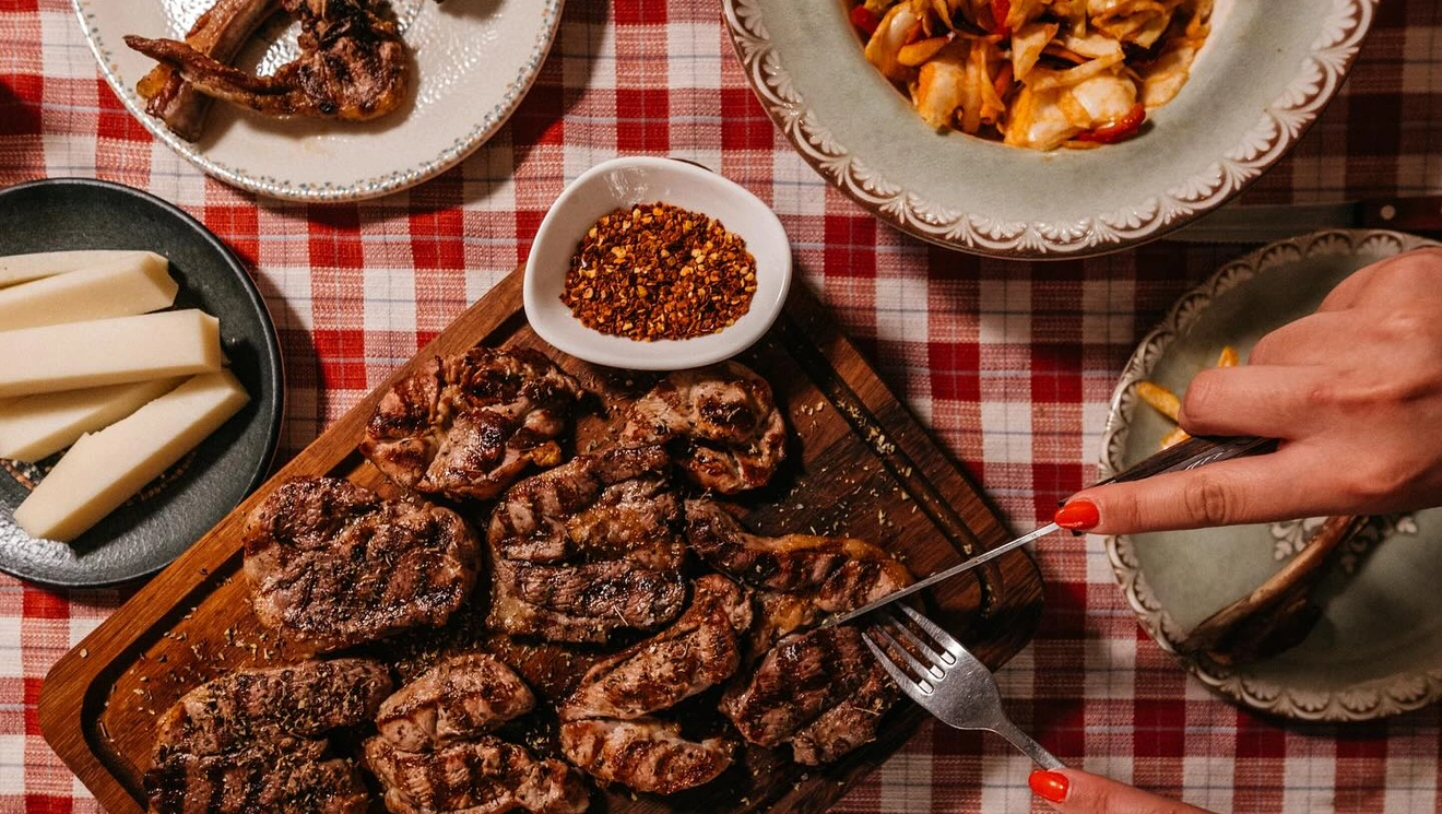 μαύρος γάτος γενική 