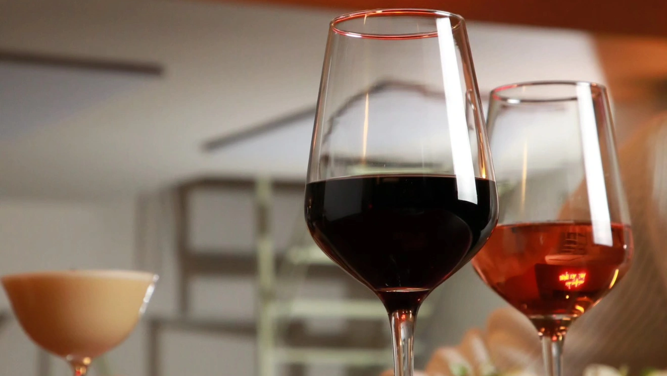 ασφαλώς και δεν πρέπει 