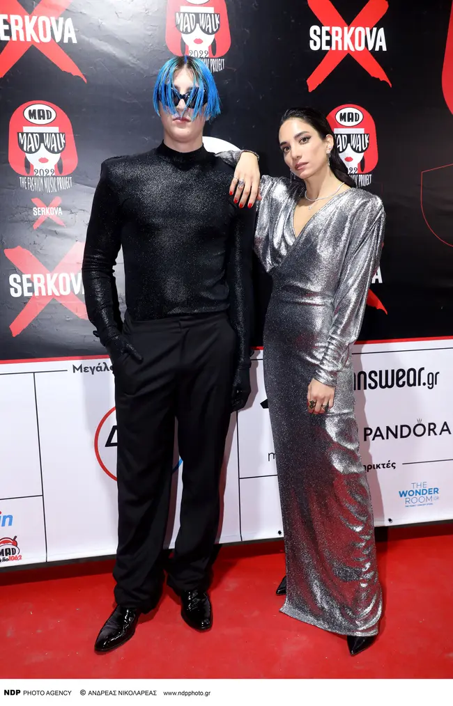 madwalk-kokkino-xali