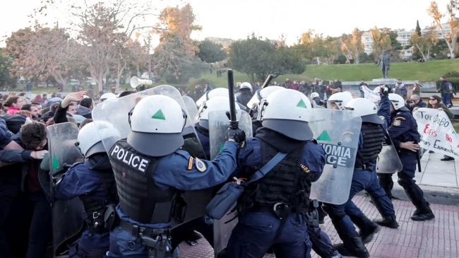 megaro moysikis - epeisodia