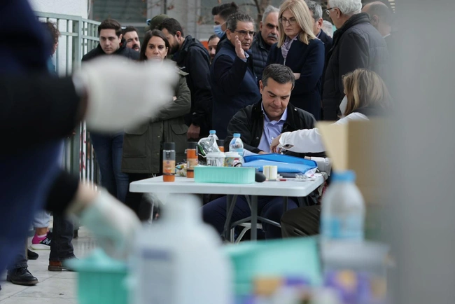 tsipras-tempi-aimodosia