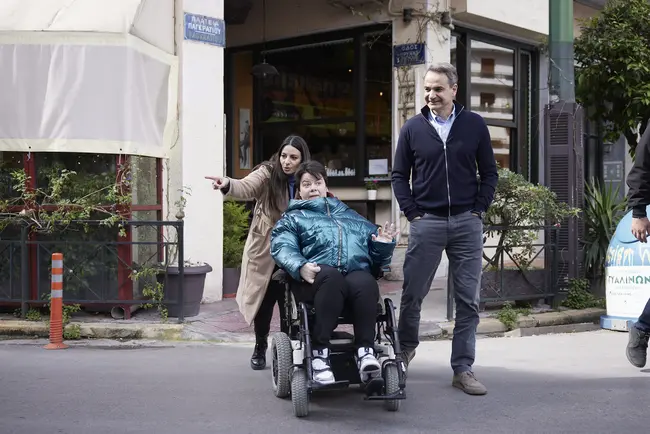 mitsotakis-prosopikos-boithos