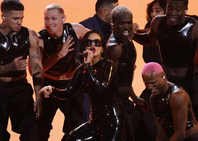 Η Rosalia στα Grammy.