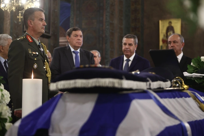 kideia-mixail-kostarakos