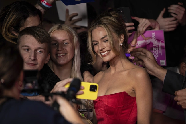 Η Margot Robbie ως Barbie