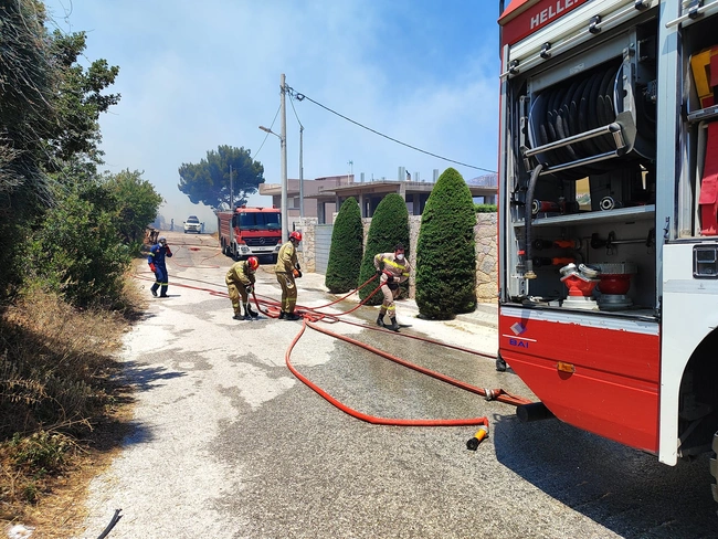 fotia ston neo koybara