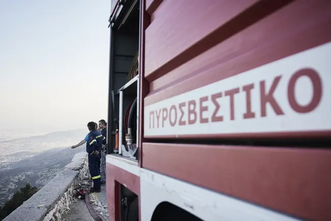 mitsotakis stin parnitha