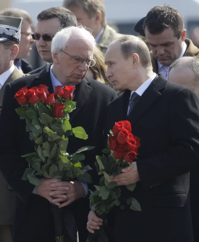Ο Πούτιν και ο πρέσβης της Ρωσίας στην Πολωνία