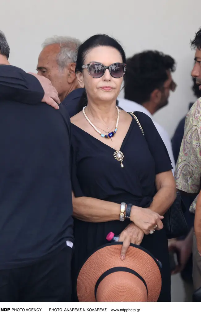 kideia-lizeta-nikolaou