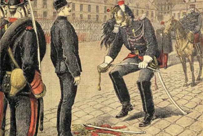 Ντρέιφους αποκαθήλωση