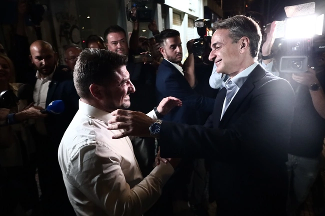 Ο Νίκος Χαρδαλιάς και ο Κυριάκος Μητσοτάκης