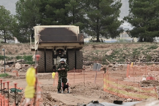 Επιχείρηση για την εξουδετέρωση βόμβας στην Ποσειδώνος