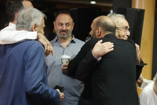 kentriki-epitropi-suriza