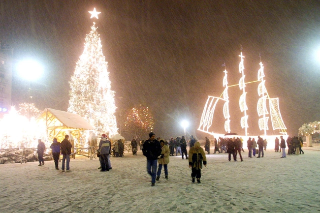 Το 2001 στη Θεσσαλονίκη στόλισαν και καράβι και δέντρο.