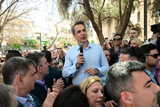 Στο Μοσχάτο ο Κυριάκος Μητσοτάκης