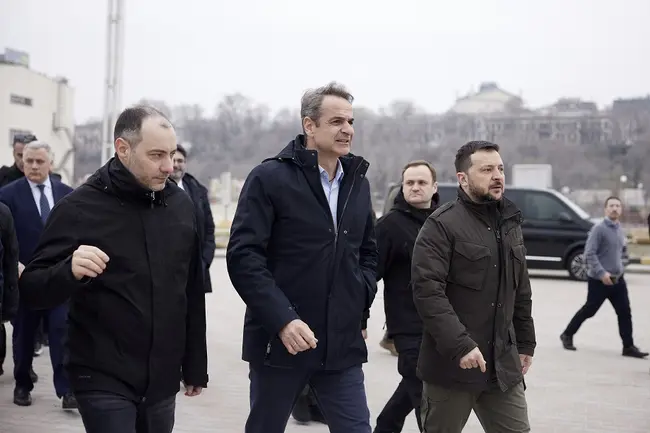 Ο Κυριάκος Μητσοτάκης και ο Βολοντίμιρ Ζελένσκι