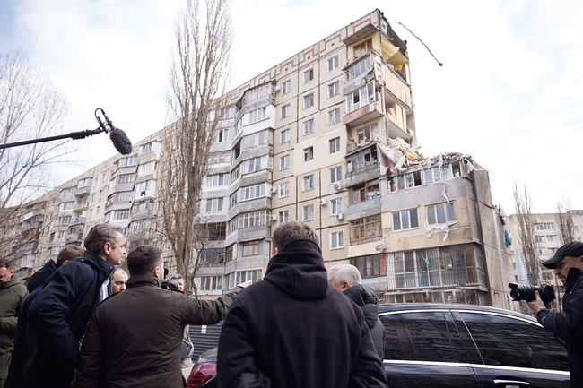 Ο Κυριάκος Μητσοτάκης και ο Βολοντίμιρ Ζελένσκι