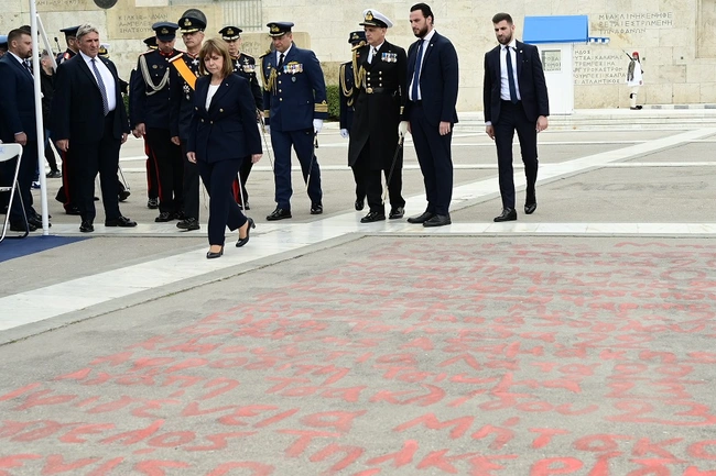 stratiotiki-parelasi-9