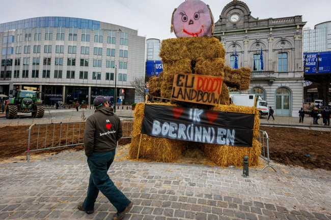 Ένταση στην κινητοποίηση των αγροτών στις Βρυξέλλες