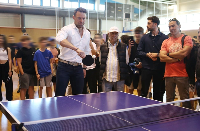 Ο Στέφανος Κασσελάκης στο Κλειστό Γυμναστήριο Παλαιού Φαλήρου Σοφία Μπεφόν