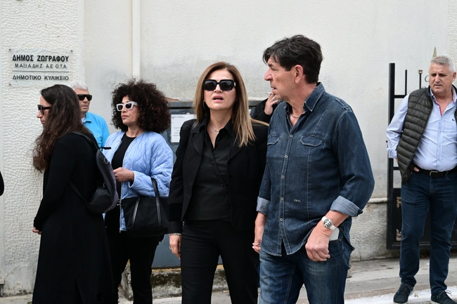 Η κηδεία της Άννας Παναγιωτοπούλου