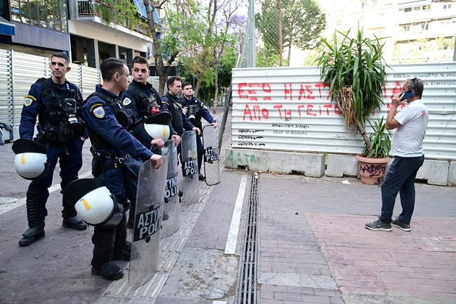 Διαμαρτυρία για το Μετρό στα Εξάρχεια