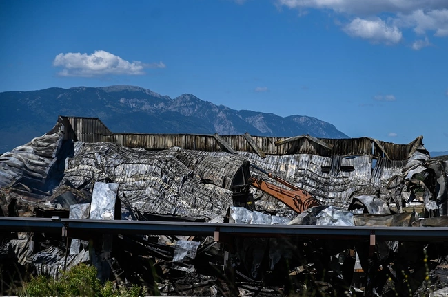 Εργοστάσιο στη Λαμία