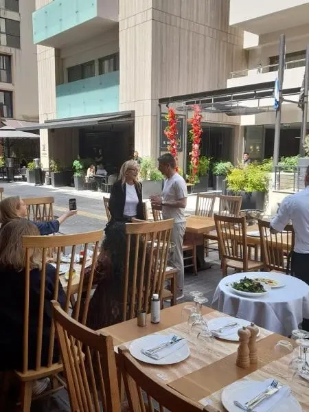 Ο Ραζβάν Λουτσέσκου και η Μαρέβα Μητσοτάκη