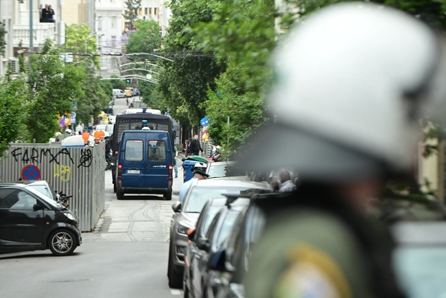 Αστυνομική επιχείρηση στη Νομική Αθηνών 