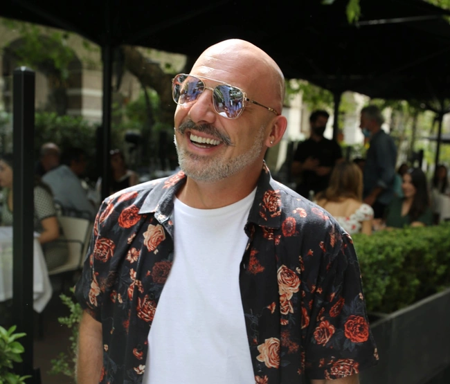 Νίκος Μουτσινάς