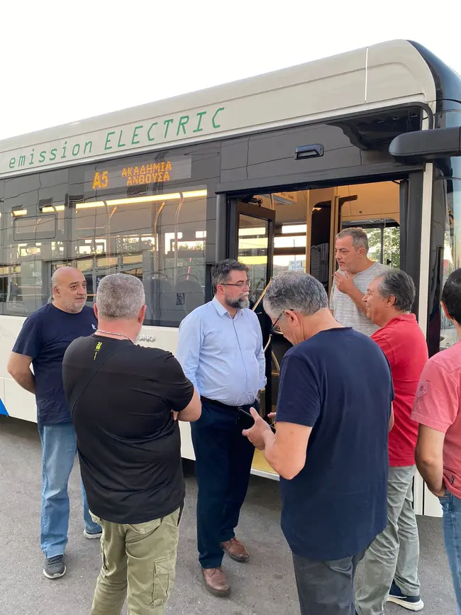 Ο Βασίλης Οικονόμου στην Ανθούσα