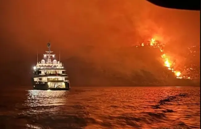 Φωτιά στην Ύδρα