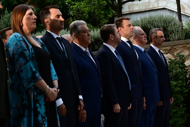 δεξιωση προεδρικο μεγαρο