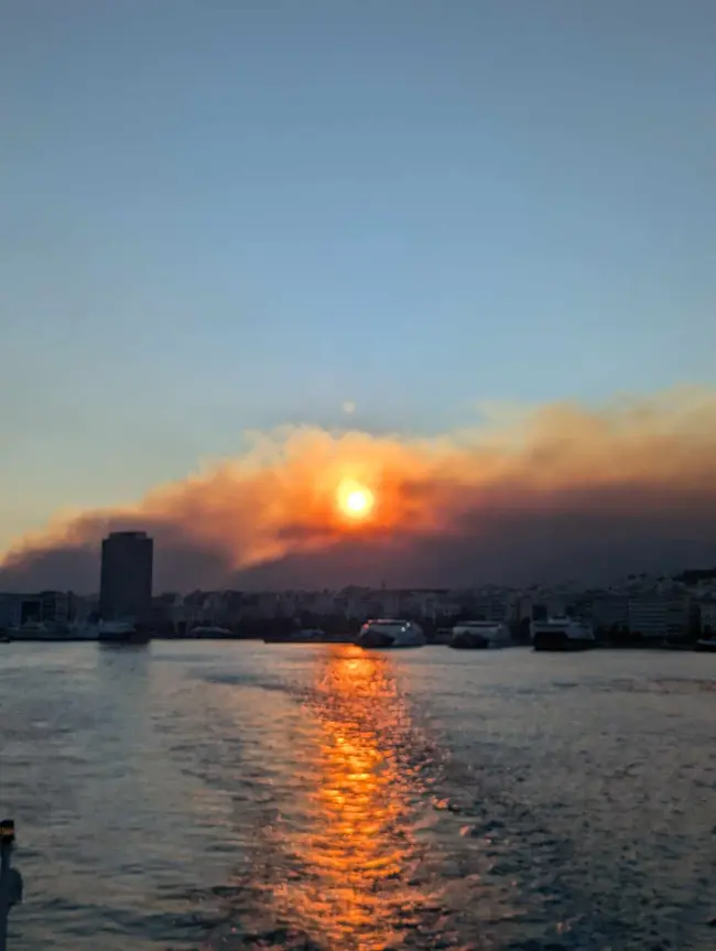 fotia-attiki-peiraia-2