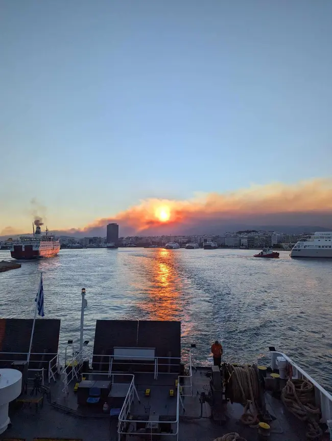 fotia-attiki-peiraia-3