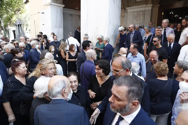 Κηδεία Γιανναρά