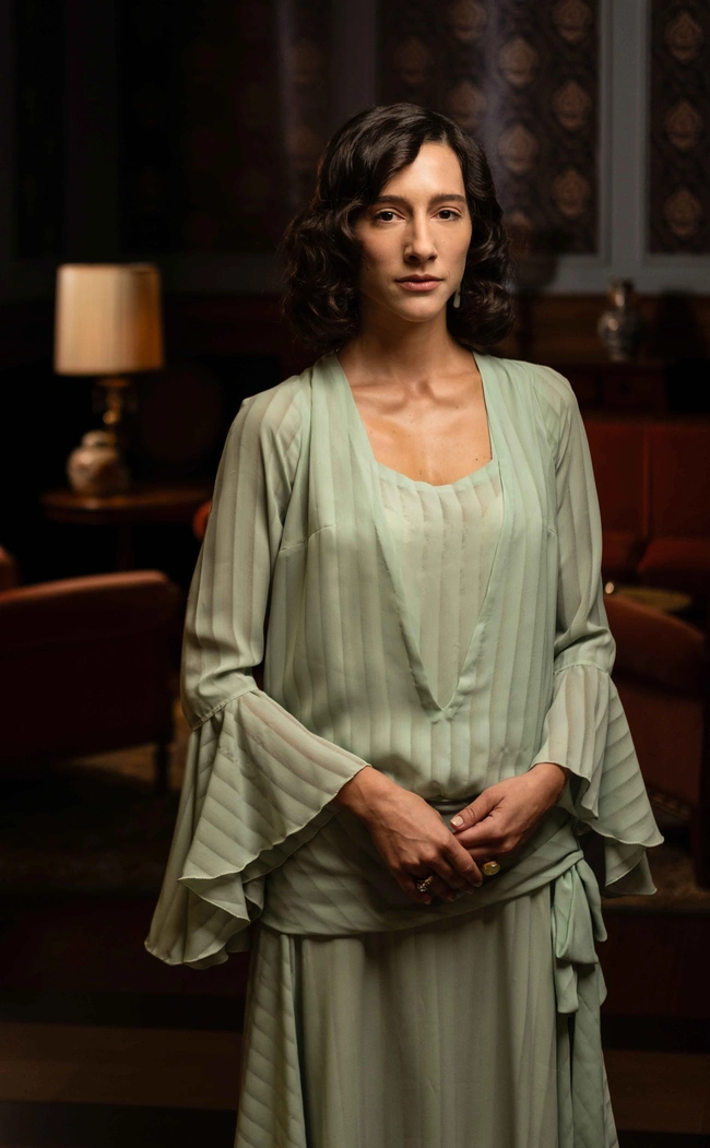 Η Γεωργία Κουβαράκη ως Κοντέσα Σοφία Γαζή-Ντεσλόρ στη σειρά Grand Hotel στον ΑΝΤ1