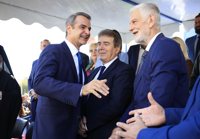 Ο Κυριάκος Μητσοτάκης στο Περιστέρι