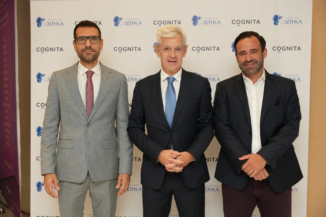 Αριστερά ο κ. Germà Rigau, Cognita Managing Director Continental Europe / στο κέντρο ο κ. Κωνσταντίνος Δούκας Διευθύνων Σύμβουλος των Εκπαιδευτηρίων Δούκα / δεξιά ο κ. Jason Kasler Cognita Group M&A Director
