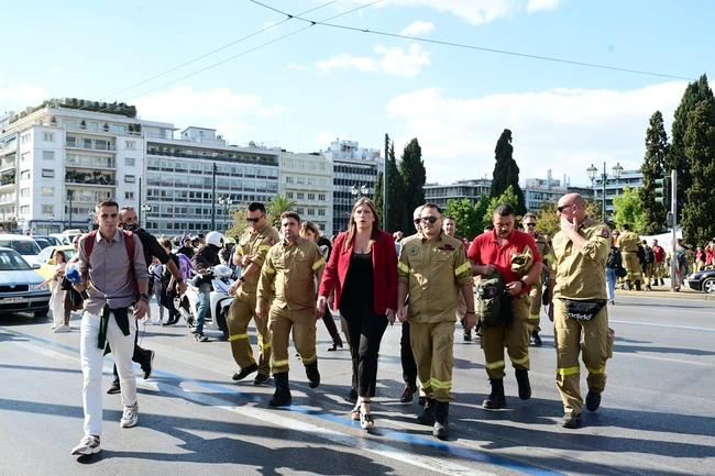 πυροσβεστεσ