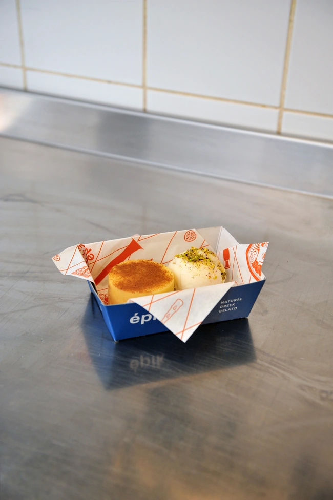 Στέλιος Παρλιάρος