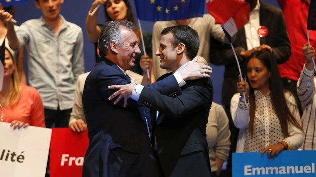 macron bayrou