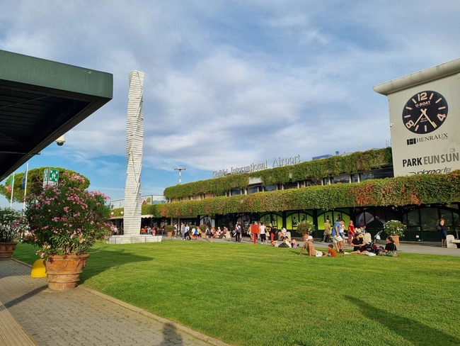 To διεθνές αεροδρόμιο της Πίζα Galileo Galilei 