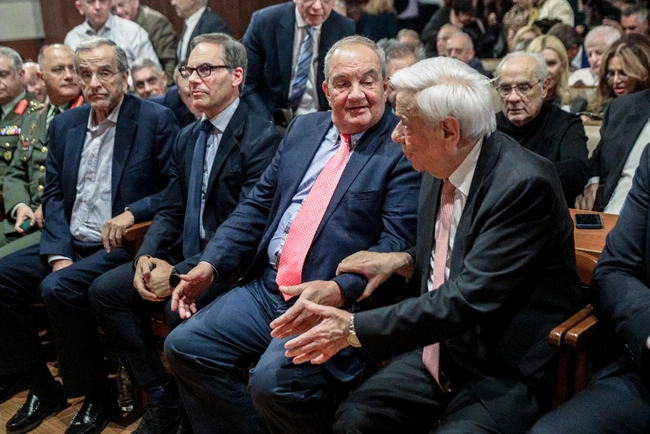 Ο Κώστας Κραμανλής στην παρουσίαση βιβλίου του Γιάννη Βαληνάκη