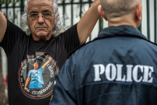 Θέλουμε να ανοίξει μια πόρτα στην οποία τα δικαστήρια θα αποδίδουν δικαιοσύνη και θα αναγκάσει τους αστυνομικούς να σκεφτούν την επόμενη φορά που θα βγάλουν τα γκλομπ έξω»